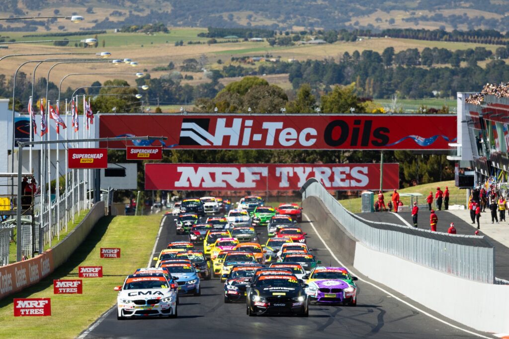 Discovery splash banner for r/WEC Discord server
