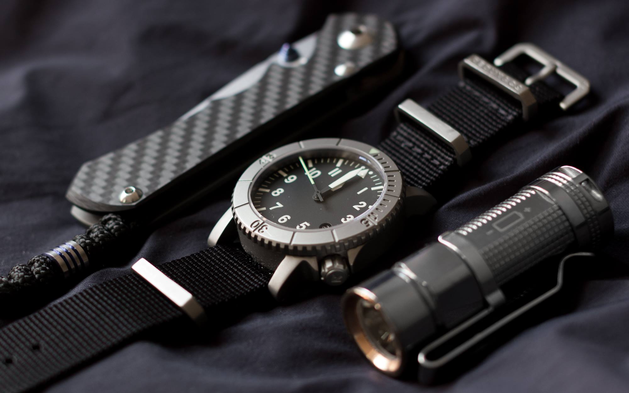 Discovery splash banner for EverydayCarry.com Discord server