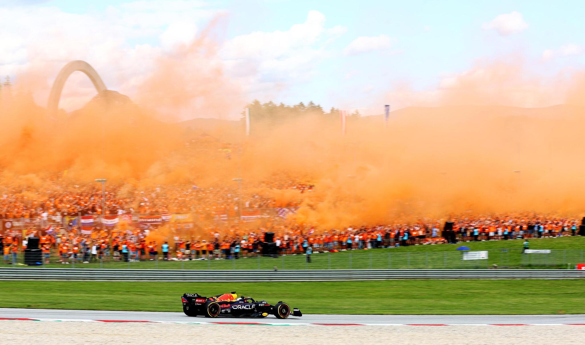 Discovery splash banner for Formule 1 (NL/BE/ENG) Discord server